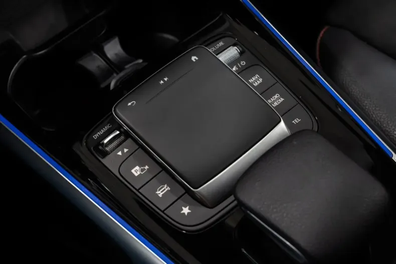 Mercedes-Benz GLB 250 din 2021 cu 56.481 km - oferta MER106837 - foto 24