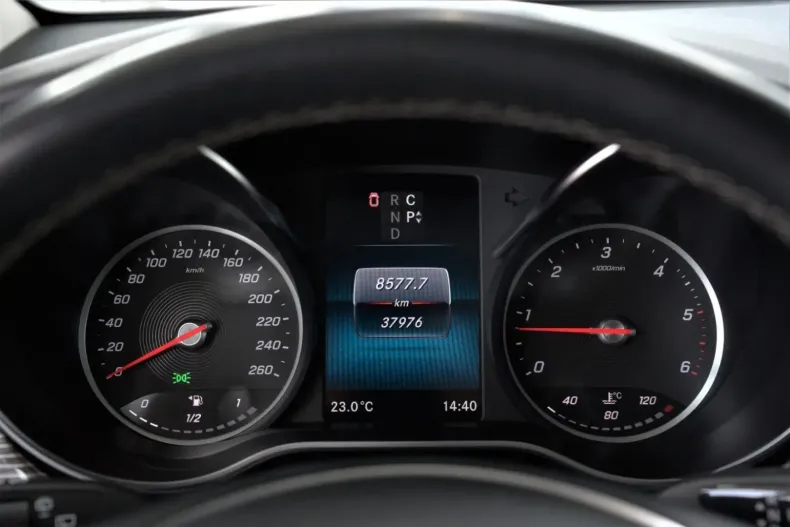 Mercedes-Benz V 250 din 2021 cu 37.976 km - oferta MER106839 - foto 19