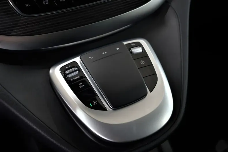 Mercedes-Benz V 250 din 2021 cu 37.976 km - oferta MER106839 - foto 21