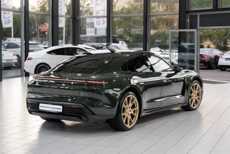 Porsche Taycan din 2023 cu 25.785 km - oferta POR106842 - foto 9