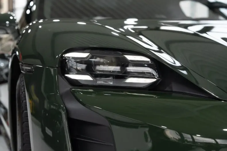 Porsche Taycan din 2023 cu 25.785 km - oferta POR106842 - foto 12