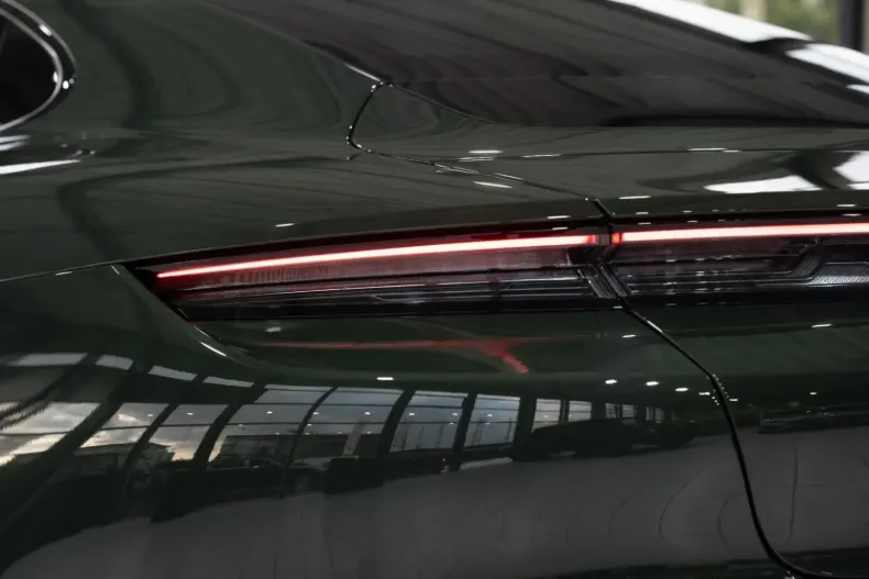 Porsche Taycan din 2023 cu 25.785 km - oferta POR106842 - foto 13