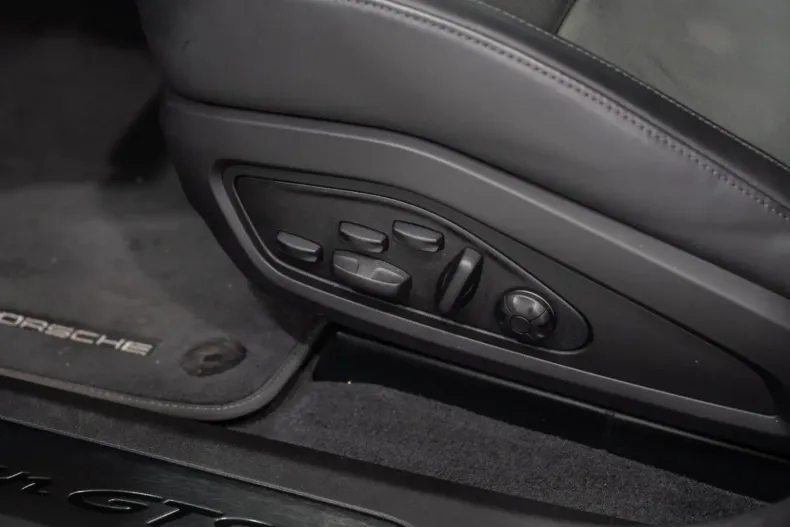 Porsche Taycan din 2023 cu 25.785 km - oferta POR106842 - foto 21