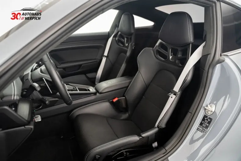 Porsche 992 din 2024 cu 11.534 km - oferta POR106846 - foto 10