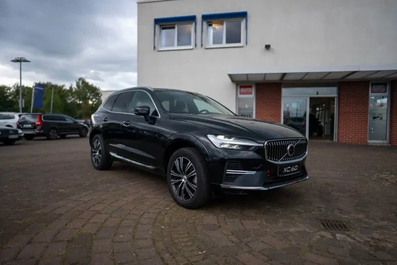 Volvo XC60 din 2022 cu 98.800 km - oferta VOL106861 - foto 1