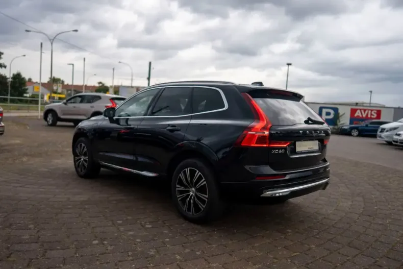 Volvo XC60 din 2022 cu 98.800 km - oferta VOL106861 - foto 3