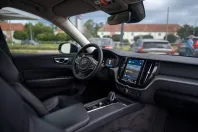 Volvo XC60 din 2022 cu 98.800 km - oferta VOL106861 - foto 5