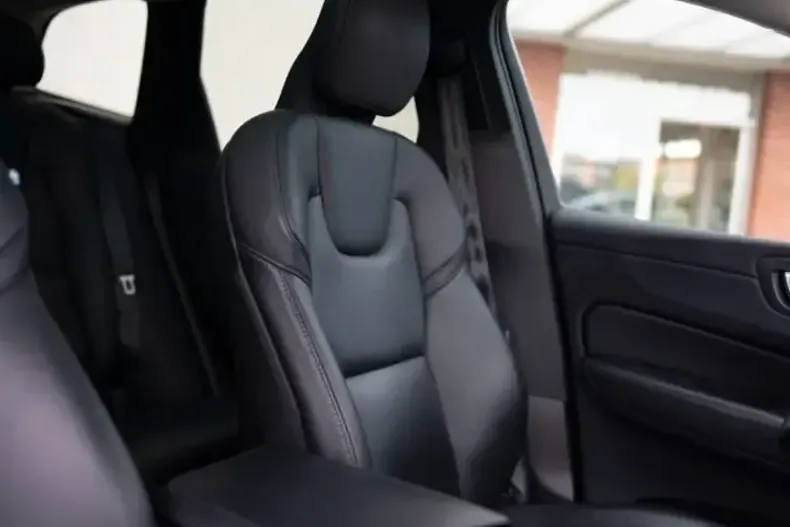 Volvo XC60 din 2022 cu 98.800 km - oferta VOL106861 - foto 10