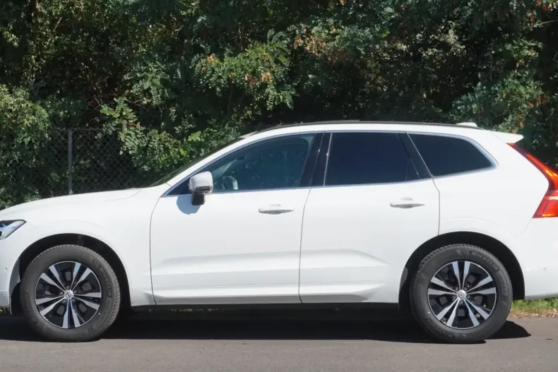 Volvo XC60 din 2022 cu 77.131 km - oferta VOL106864 - foto 2