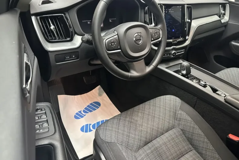 Volvo XC60 din 2023 cu 99.800 km - oferta VOL106865 - foto 11