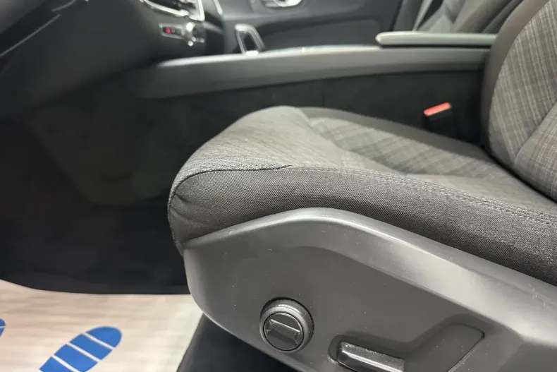 Volvo XC60 din 2023 cu 99.800 km - oferta VOL106865 - foto 21