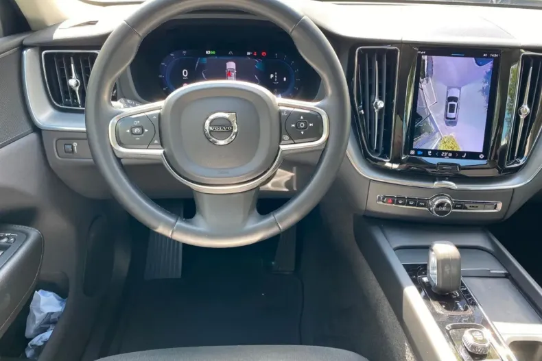 Volvo XC60 din 2022 cu 73.250 km - oferta VOL106867 - foto 11