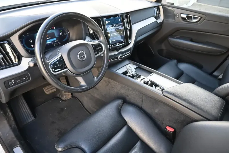 Volvo XC60 din 2021 cu 48.227 km - oferta VOL106871 - foto 11