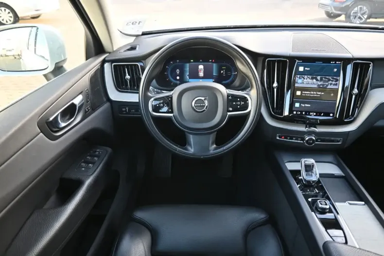 Volvo XC60 din 2021 cu 48.227 km - oferta VOL106871 - foto 19
