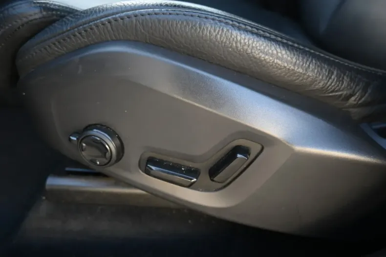 Volvo XC60 din 2021 cu 48.227 km - oferta VOL106871 - foto 27