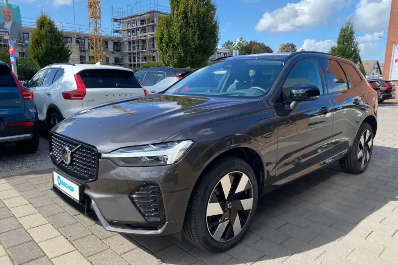 Volvo XC60 din 2025 cu 13.066 km - oferta VOL106872 - foto 2