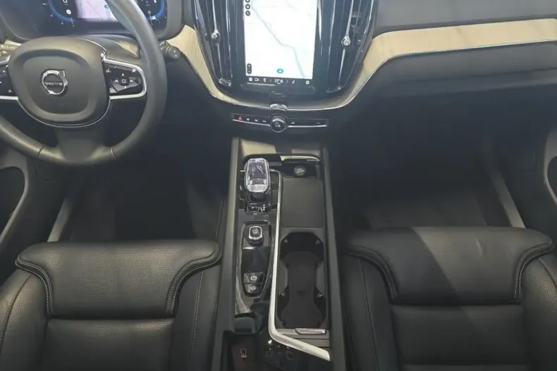 Volvo XC60 din 2024 cu 13.771 km - oferta VOL106874 - foto 11