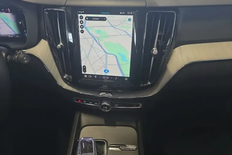 Volvo XC60 din 2024 cu 13.771 km - oferta VOL106874 - foto 12