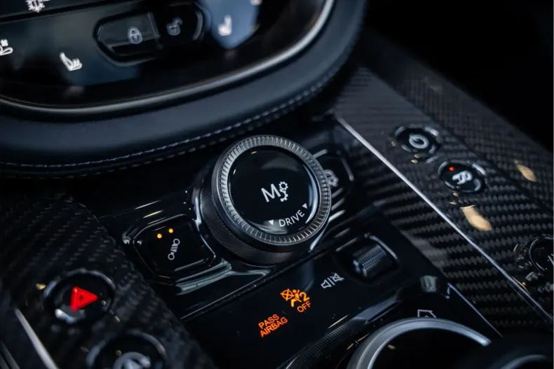 Aston Martin DBX din 2024 cu 3.068 km - oferta AST106880 - foto 25