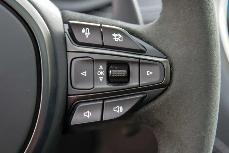 Aston Martin DBX din 2024 cu 10.990 km - oferta AST106886 - foto 25