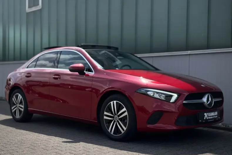 Mercedes-Benz A 200 din 2022 cu 60.908 km - oferta MER106889 - foto 5