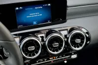 Mercedes-Benz A 200 din 2022 cu 60.908 km - oferta MER106889 - foto 25
