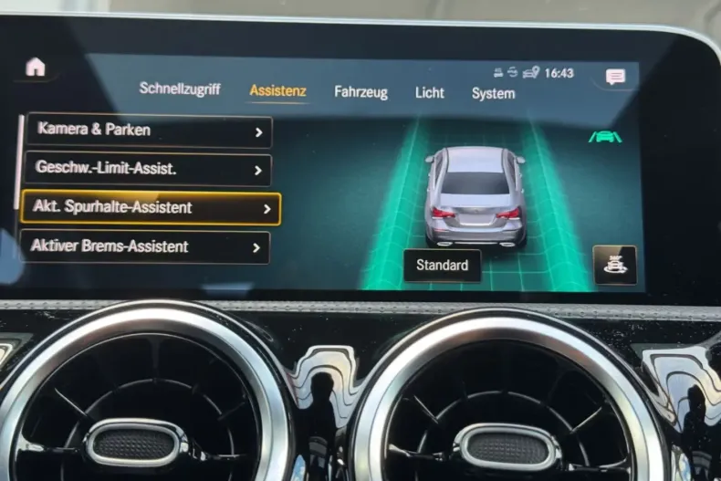 Mercedes-Benz A 180 din 2020 cu 70.000 km - oferta MER106891 - foto 19