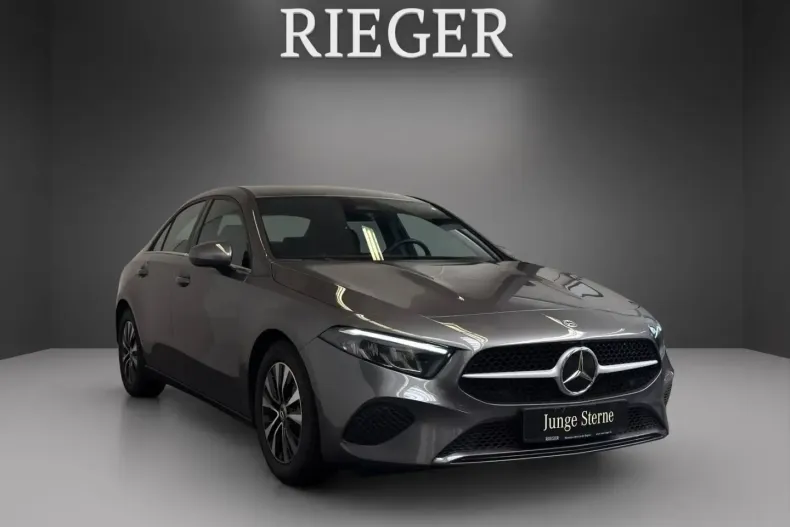 Mercedes-Benz A 180 din 2024 cu 18.911 km - oferta MER106893 - foto 3