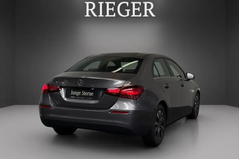 Mercedes-Benz A 180 din 2024 cu 18.911 km - oferta MER106893 - foto 12