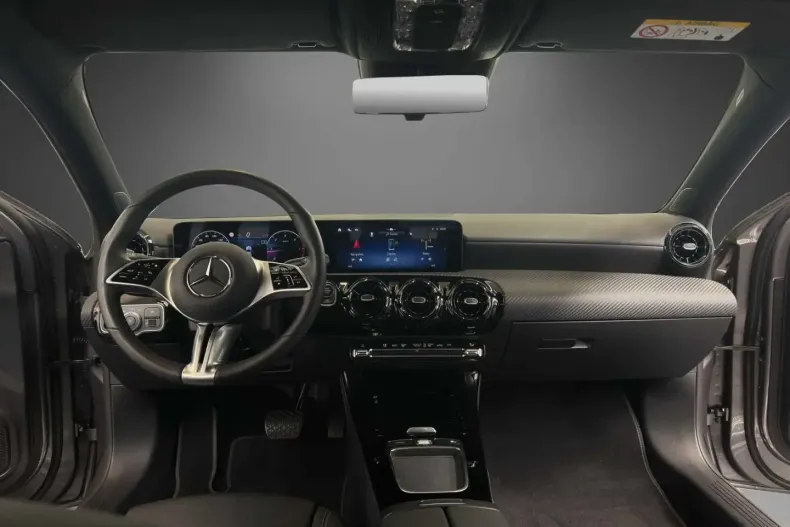 Mercedes-Benz A 180 din 2024 cu 18.911 km - oferta MER106893 - foto 18