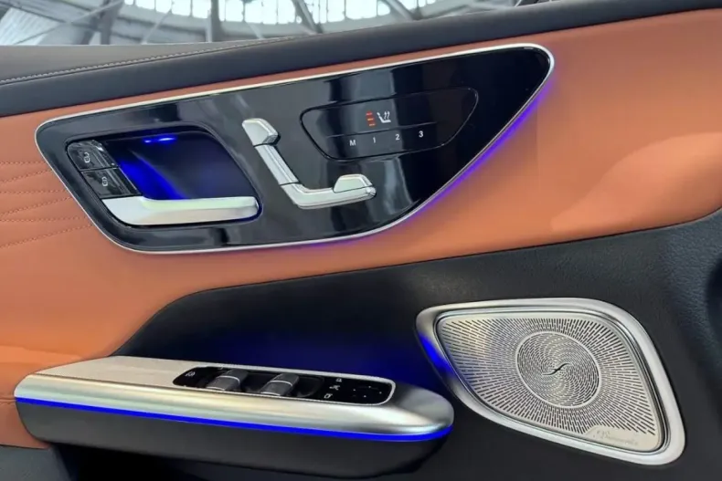 Mercedes-Benz GLC 400 din 2024 cu 15.500 km - oferta MER106903 - foto 10