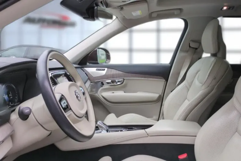 Volvo XC90 din 2021 cu 65.100 km - oferta VOL106920 - foto 8