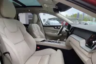 Volvo XC60 din 2021 cu 66.600 km - oferta VOL106922 - foto 11