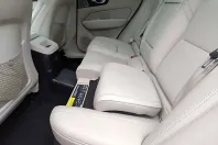 Volvo XC60 din 2021 cu 66.600 km - oferta VOL106922 - foto 12