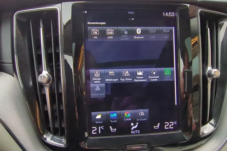 Volvo XC60 din 2021 cu 66.600 km - oferta VOL106922 - foto 17