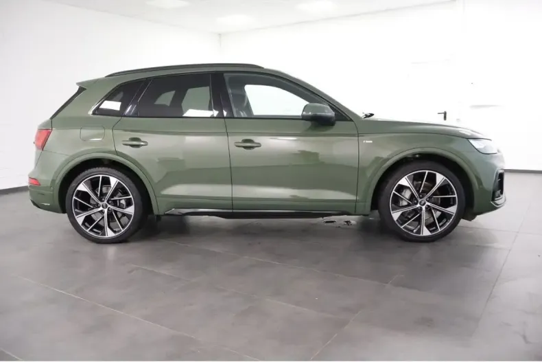 Audi Q5 din 2025 cu 15.167 km - oferta AUD106923 - foto 3