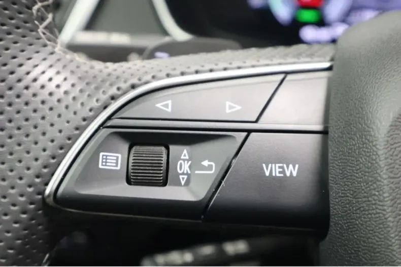 Audi Q5 din 2025 cu 15.167 km - oferta AUD106923 - foto 16