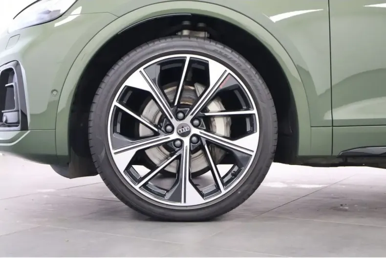 Audi Q5 din 2025 cu 15.167 km - oferta AUD106923 - foto 32