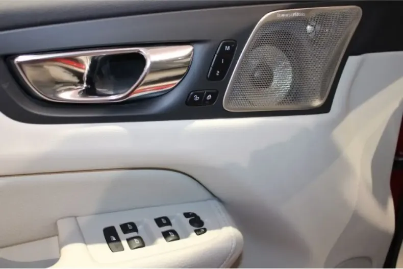 Volvo XC60 din 2021 cu 55.000 km - oferta VOL106924 - foto 16