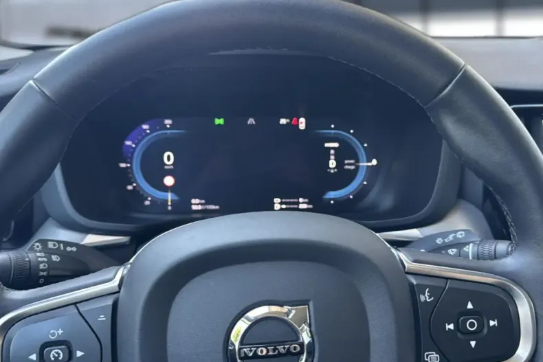 Volvo XC60 din 2022 cu 74.190 km - oferta VOL106928 - foto 9