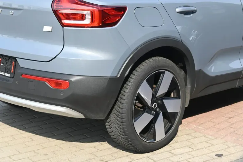 Volvo XC40 din 2022 cu 34.300 km - oferta VOL106929 - foto 5