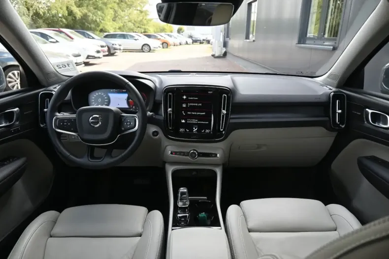 Volvo XC40 din 2022 cu 34.300 km - oferta VOL106929 - foto 14