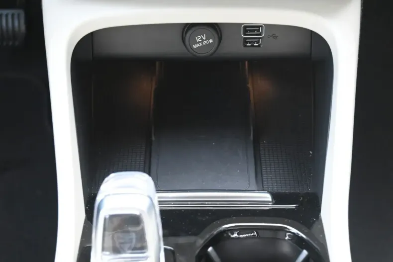 Volvo XC40 din 2022 cu 34.300 km - oferta VOL106929 - foto 18