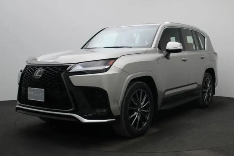 Lexus LX 600 din 2023 cu 21.803 km - oferta LEX106935 - foto 1