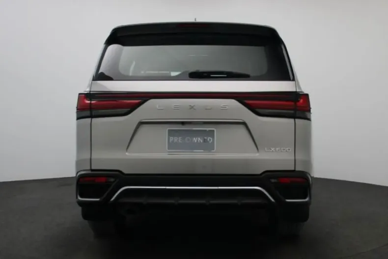 Lexus LX 600 din 2023 cu 21.803 km - oferta LEX106935 - foto 3