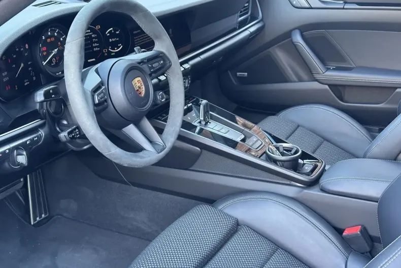 Porsche 992 din 2024 cu 8.900 km - oferta POR106939 - foto 8