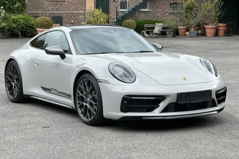 Porsche 992 din 2024 cu 8.900 km - oferta POR106939 - foto 13