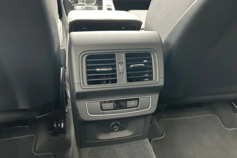 Audi Q5 din 2024 cu 18.500 km - oferta AUD106950 - foto 20