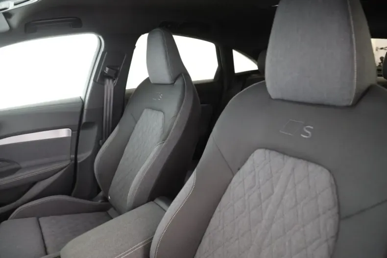 Audi A5 din 2024 cu 5.452 km - oferta AUD106952 - foto 13