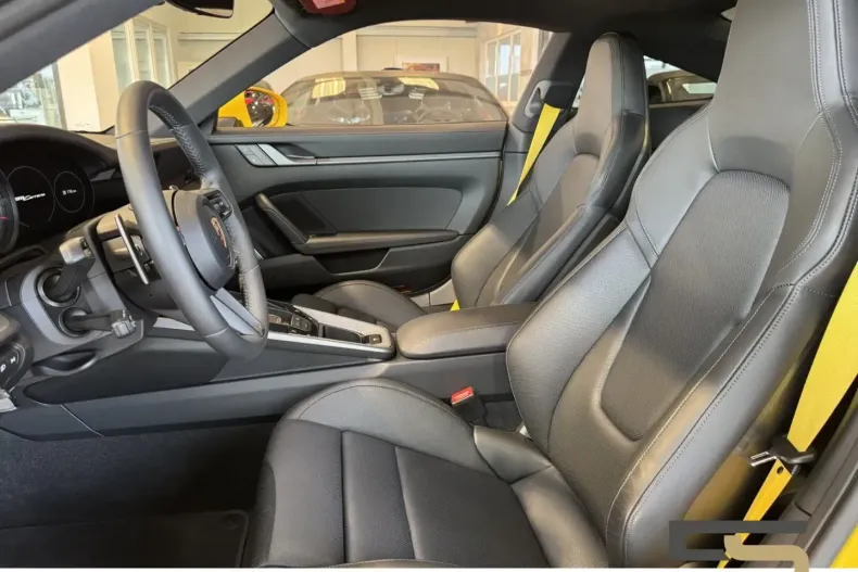 Porsche 992 din 2023 cu 2.962 km - oferta POR106961 - foto 12